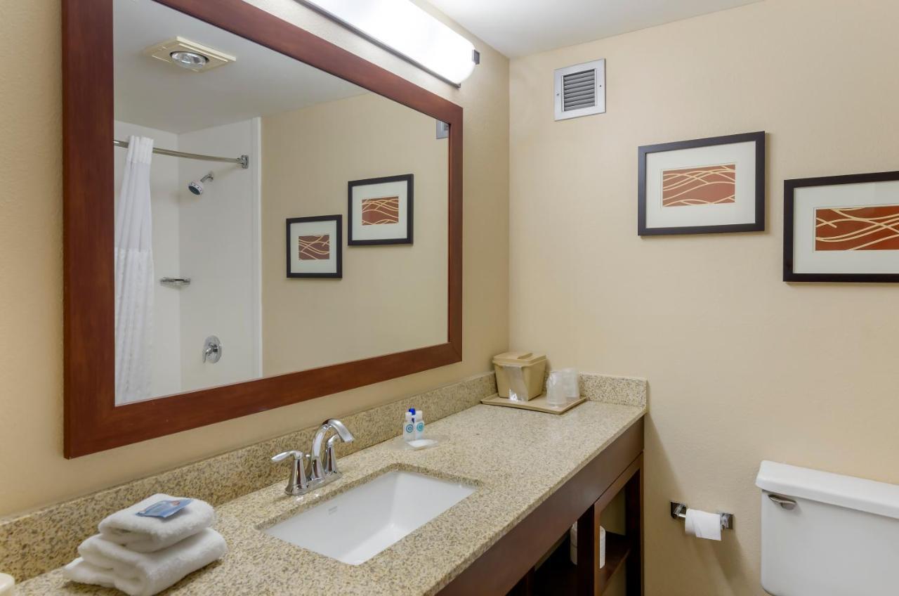 Comfort Inn Blacksburg University Area Εξωτερικό φωτογραφία